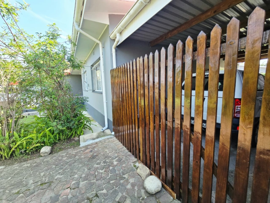4 Bedroom Property for Sale in Blanco Western Cape